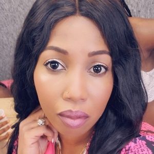 Meet your Posher, Nadine